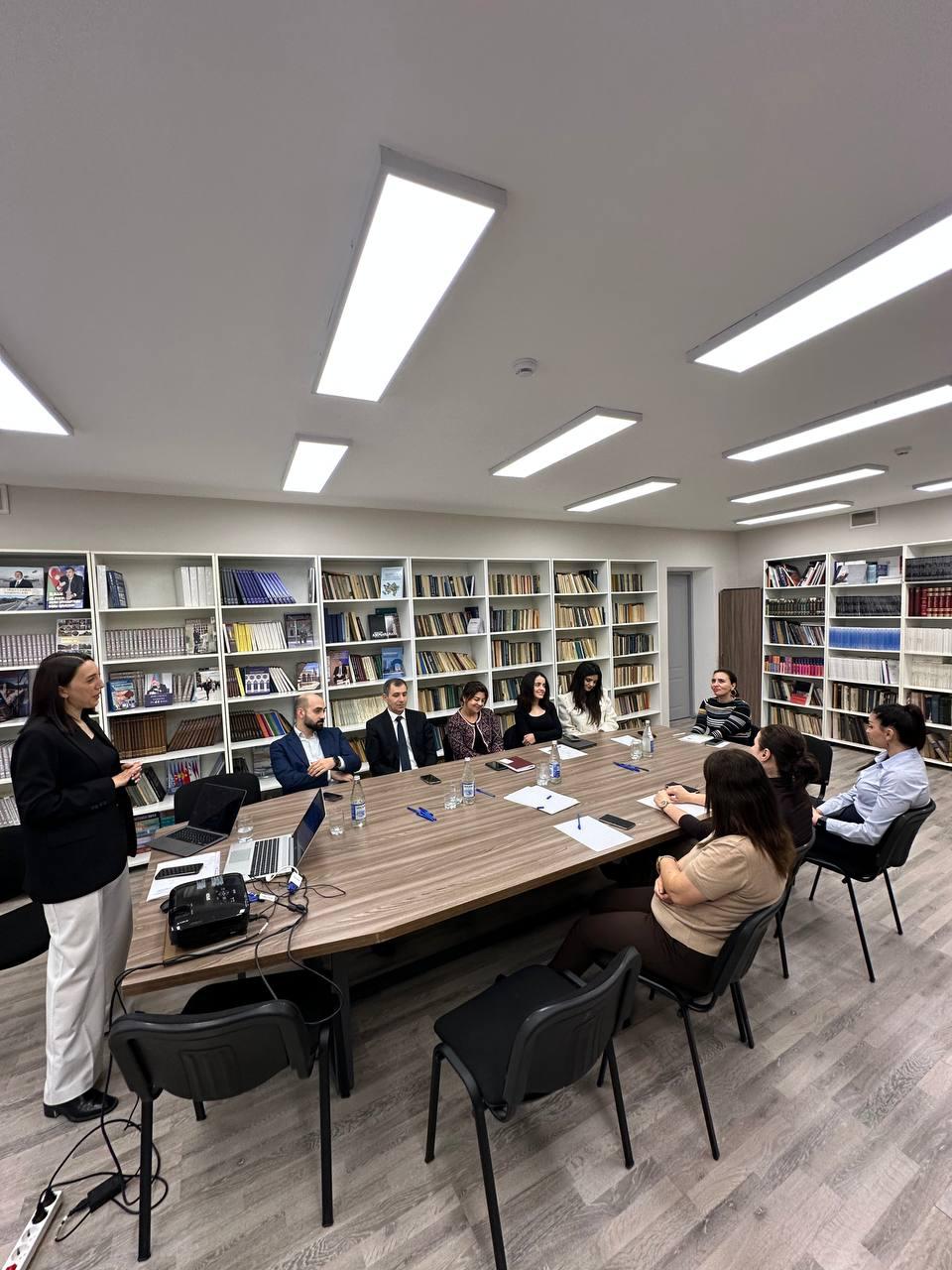 Dövlət Şəhərsalma və Arxitektura Komitəsi ilə təlimlər